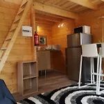 Le Petit De Shantay Youstay