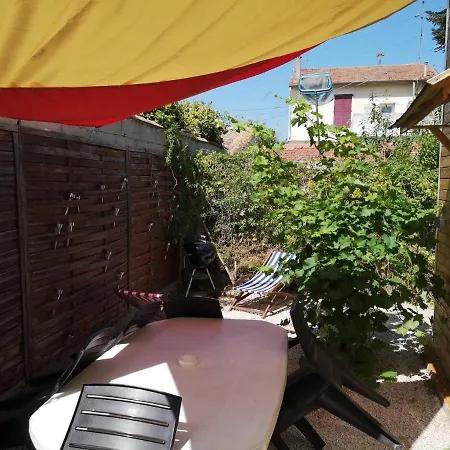 Le Petit De Shantay Youstay Apartment