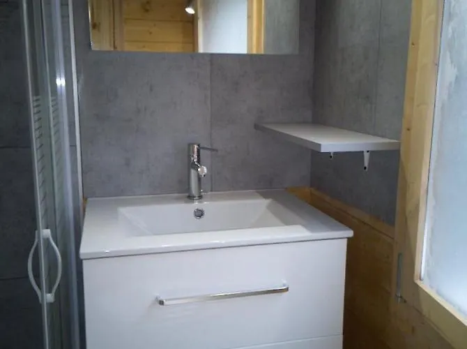 Le Petit De Shantay Youstay Nîmes